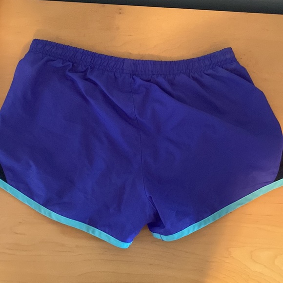 Nike running shorts Womens small - Picture 2 of 5